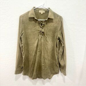 Anthropologie Cloth & Stone Shirt Army Green Tie Neckline Womens Small
